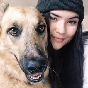 Meet your Posher, Kiera